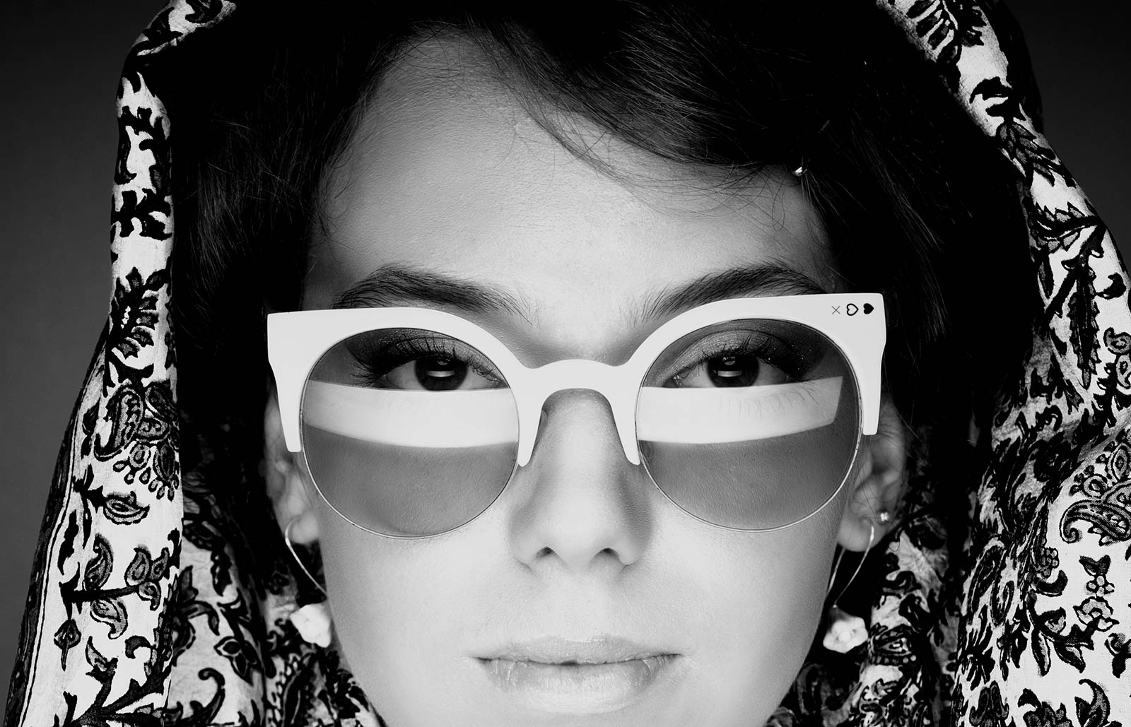 Shooting photo d'un modèle avec sa monture SK Collection